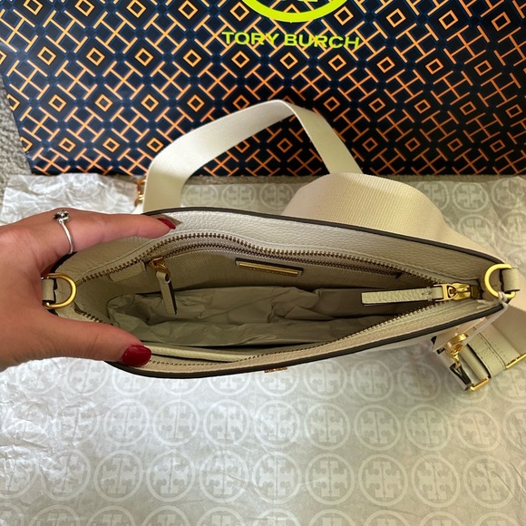 Tory Burch Blake Swingpack Crossbody Bag New Ivory Gold White - Picture 6 of 11